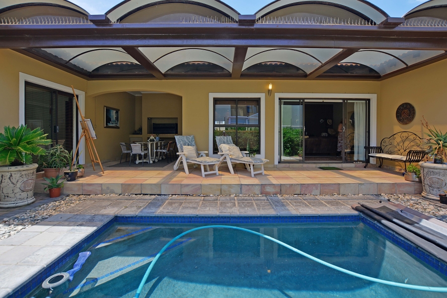 5 Bedroom Property for Sale in Parklands Western Cape